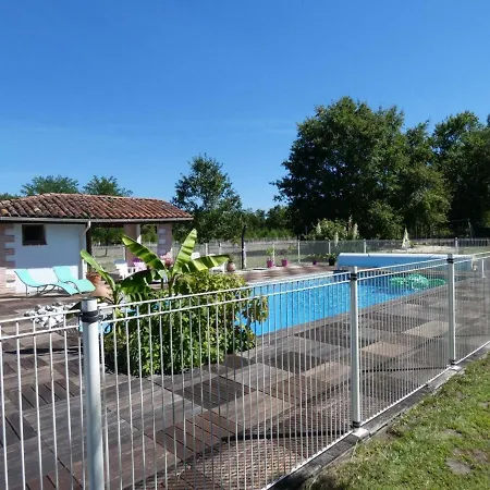 Gite Mezos, 3 Pieces, 4 Personnes - Fr-1-360-70 * Mézos