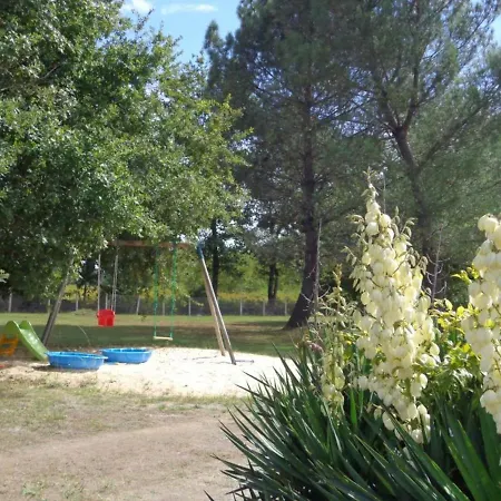 Gite Mezos, 3 Pieces, 4 Personnes - Fr-1-360-70 * Mézos